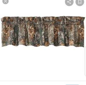 Real tree xtra print camo curtain valance